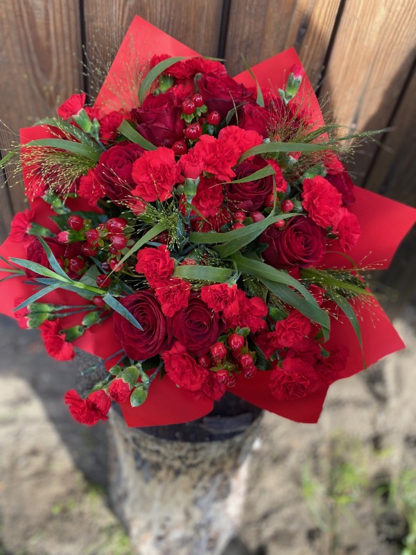 Bukiet w soczystej czerwieni